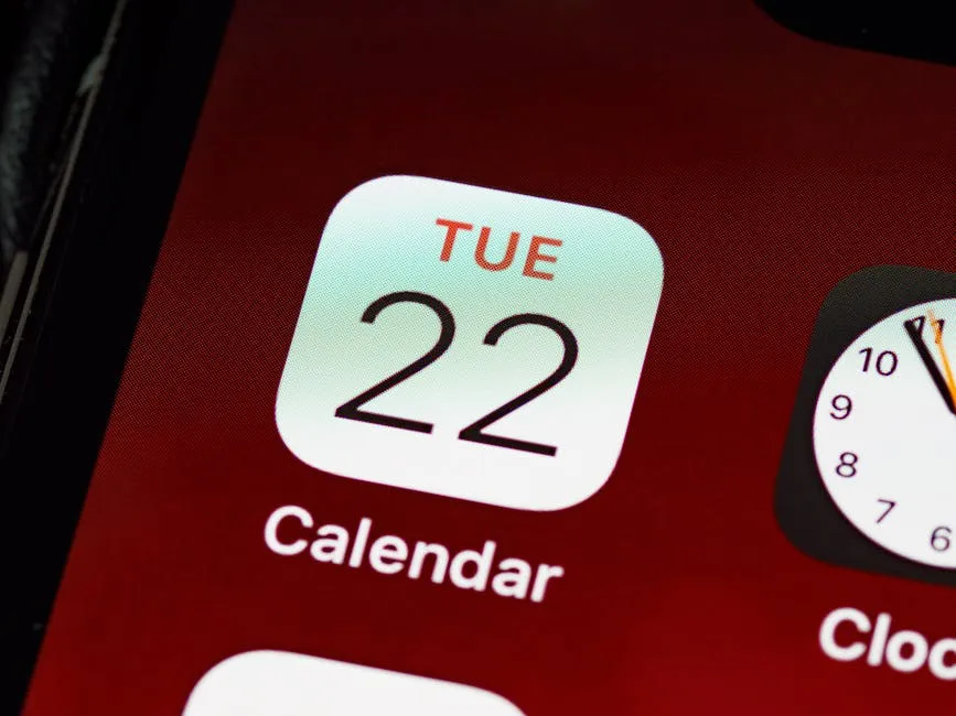 Explore the top meeting reminder apps for 2025, including their features, benefits, and how they can help you stay organized and on top of your meetings.